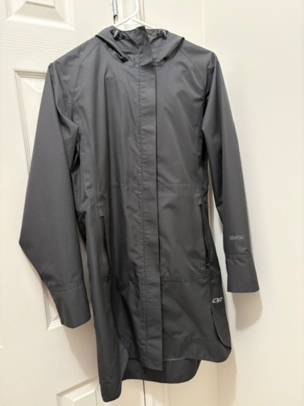 OUTDOOR RESEARCH (OR) Women's sz S hooded lightweight soft-shell overcoat black